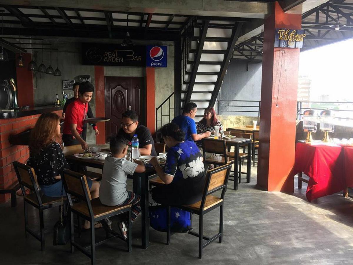 Lanmadaw Plaza Hotel China Town Янгон Екстер'єр фото